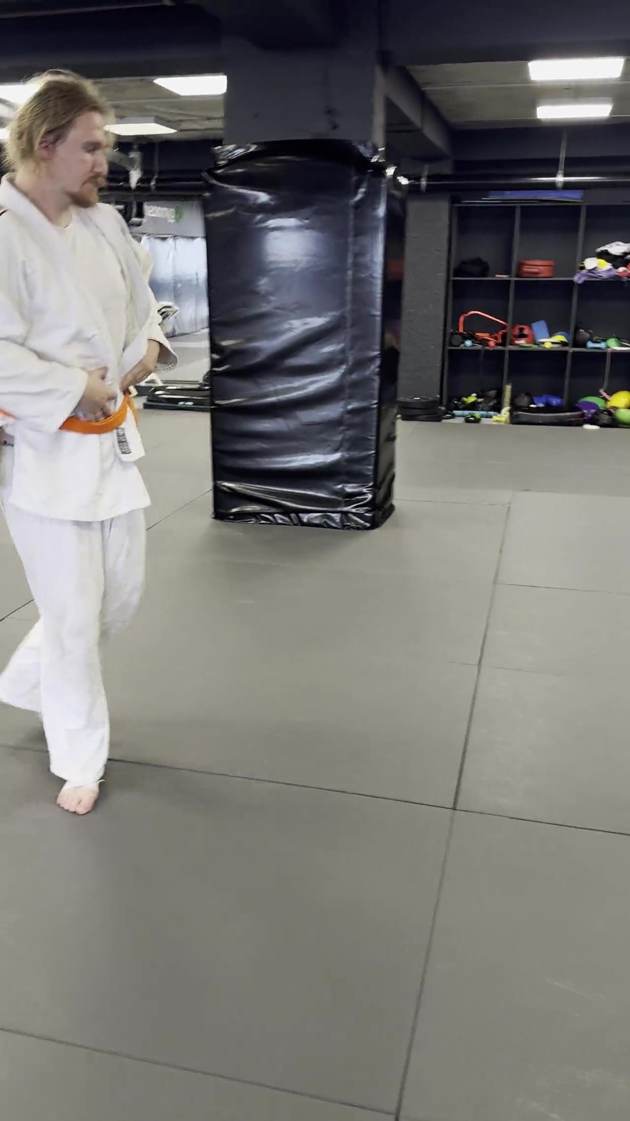 Archive video of gi rolling during an open mat session